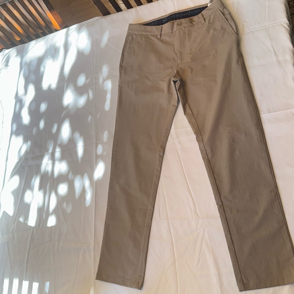 EUC Vineyard Vines on the go pant 30 x 30